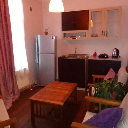 Guesthouse Honeymoon Sighnaghi Bagian luar foto