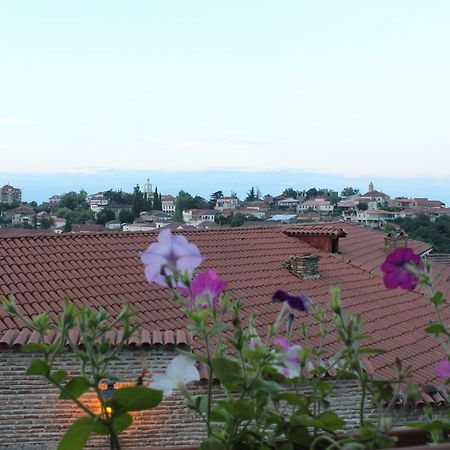 Guesthouse Honeymoon Sighnaghi Bagian luar foto