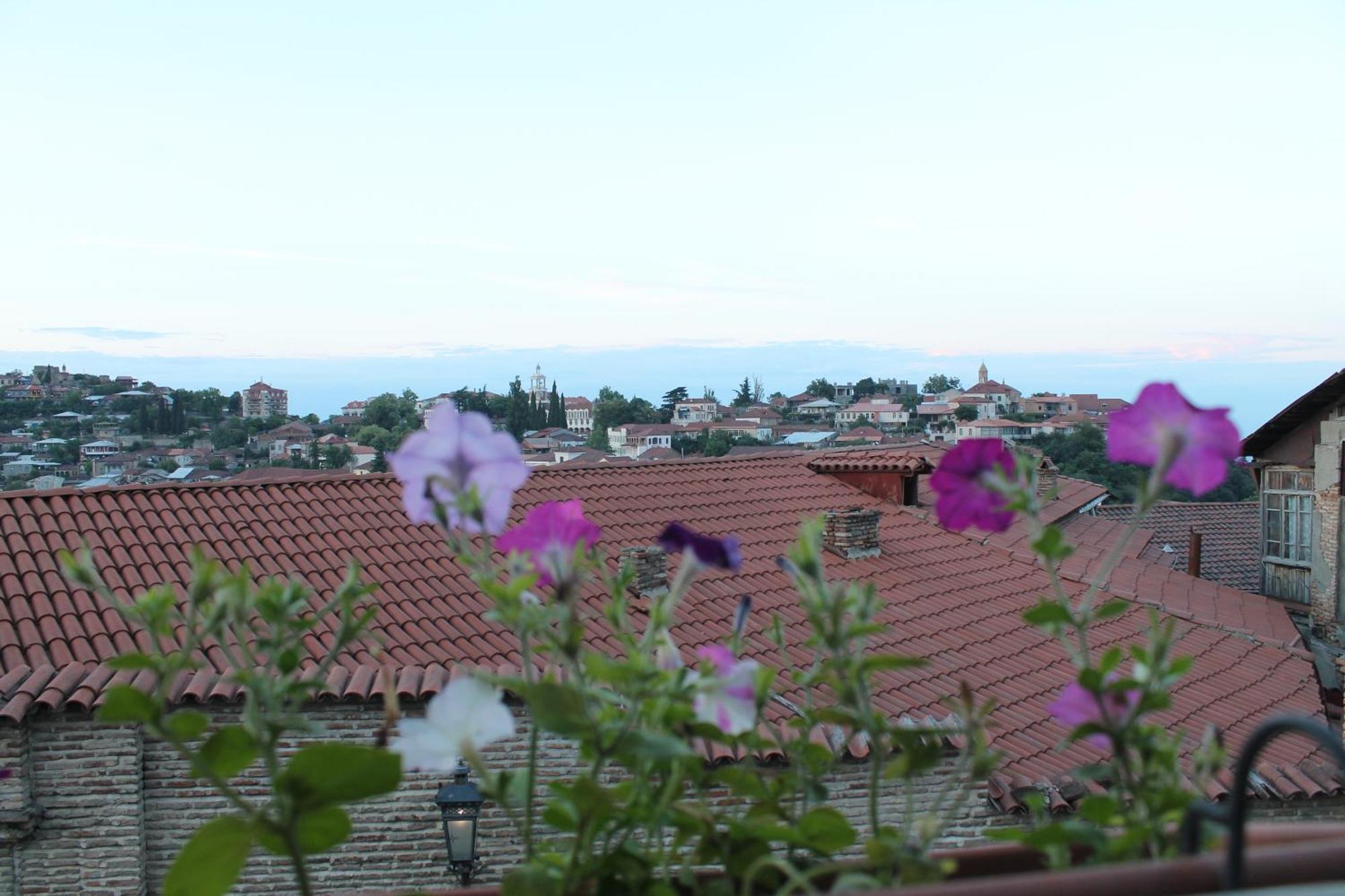 Guesthouse Honeymoon Sighnaghi Bagian luar foto