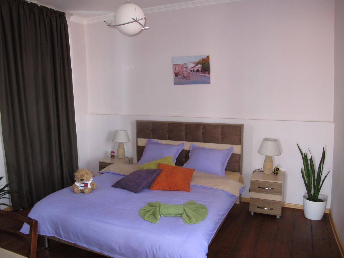 Guesthouse Honeymoon Sighnaghi Bagian luar foto