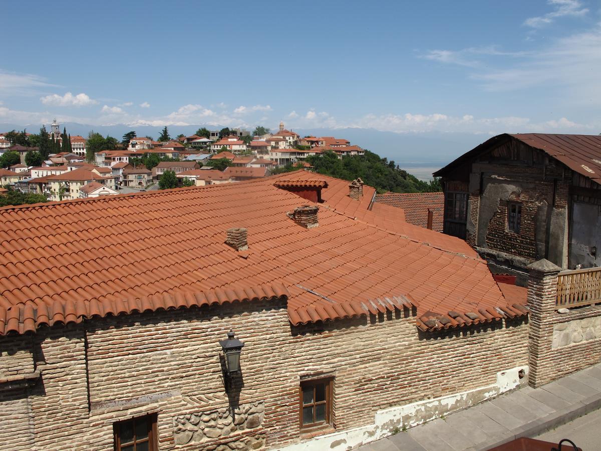 Guesthouse Honeymoon Sighnaghi Bagian luar foto