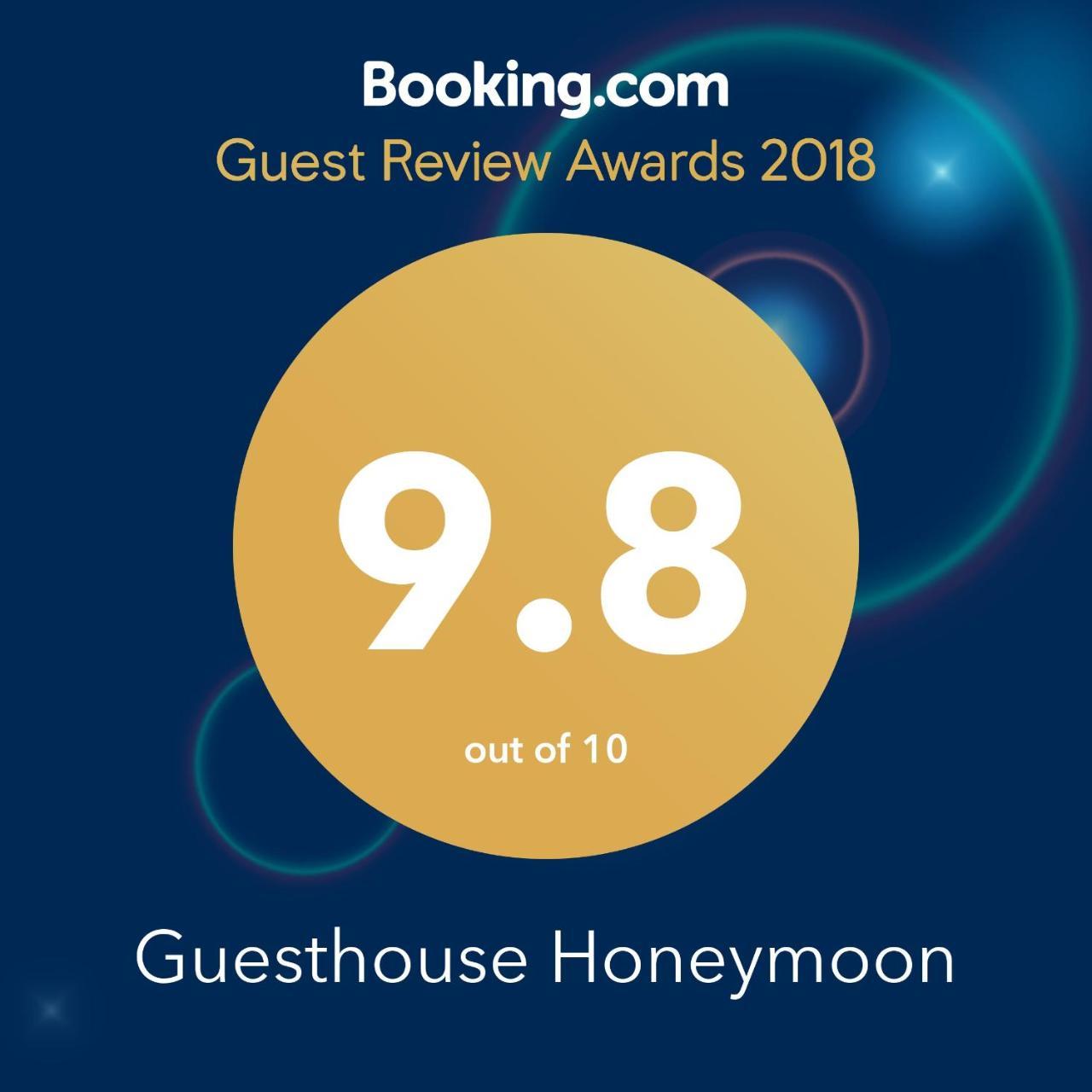 Guesthouse Honeymoon Sighnaghi Bagian luar foto